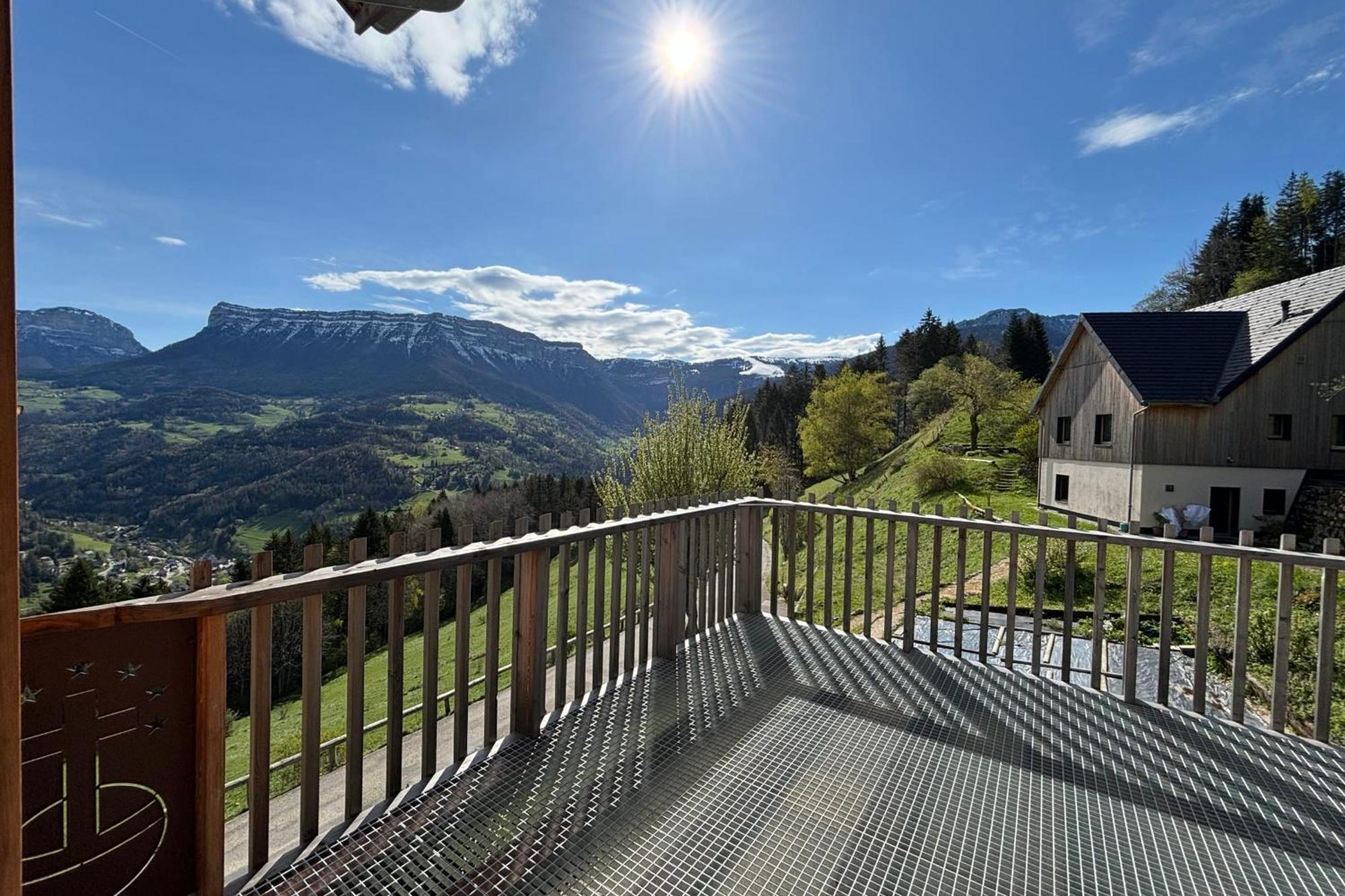 Le Balcon Des Entremonts Lejlighed Saint-Pierre-d'Entremont  Eksteriør billede